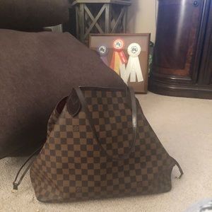 Louis Vuitton GM never full Damier